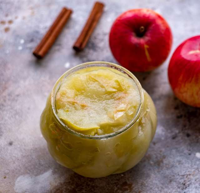 Пюре яблочное без сахара на зиму - 5 рецептов с фото пошагово
