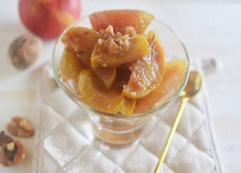 Пошаговый рецепт яблочного варенья с добавлением орехов