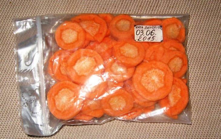 Как хранить морковь в холодильнике на зиму: в домашних условиях, без заморозки