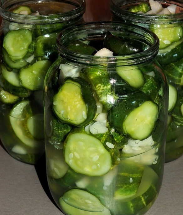 12 лучших рецептов маринованных огурцов на зиму: простые, вкусные, хрустящие