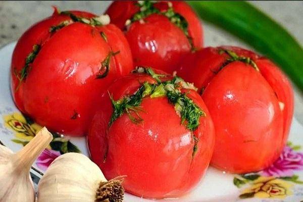 Маринованные помидоры с чесноком и зеленью быстрого приготовления – 7 пошаговых рецептов