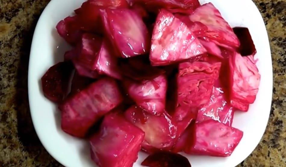 Маринованная капуста со свеклой — очень вкусные рецепты быстрого приготовления