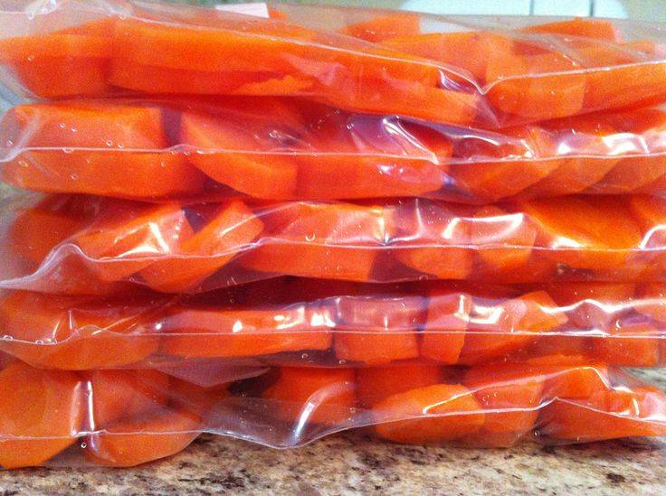 Сохраняем морковь на зиму в холодильнике