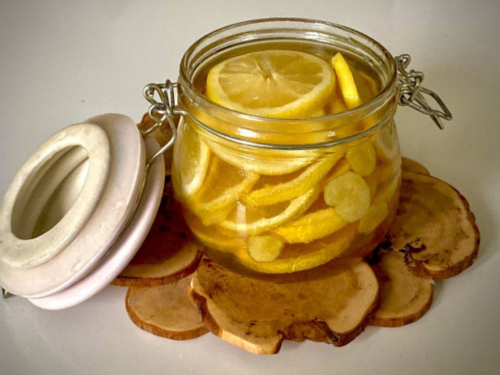 4 рецепта варенья и джемов из яблок с лимоном и имбирем