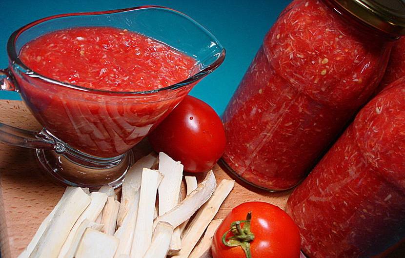 Аджика из помидор: самые вкусные варианты