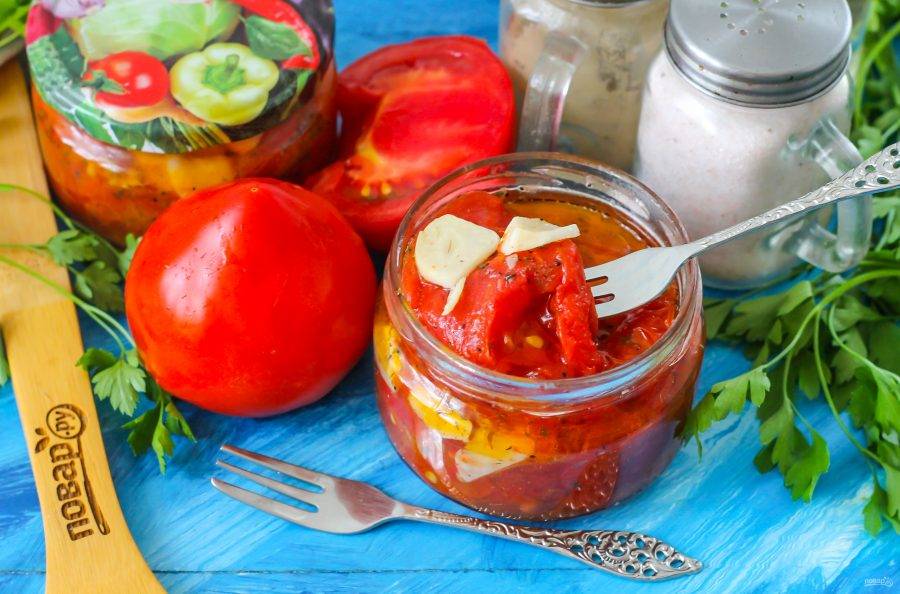 Очень вкусные помидоры, маринованные на зиму: сладкие, острые, в собственном соку