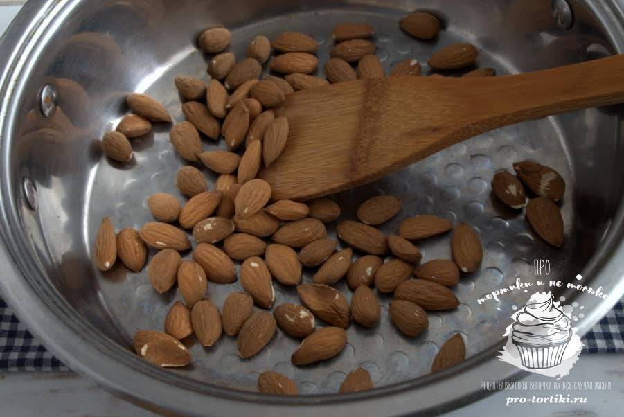 Как хранить миндаль в домашних условиях (очищенный и нет), срок годности, как сохранить свежие орехи